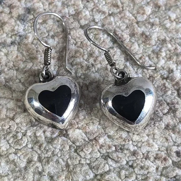 Vintage Mexican Taxco Sterling Silver Heart Charm Earrings with Black Onyx Inlay - Picture 6 of 9